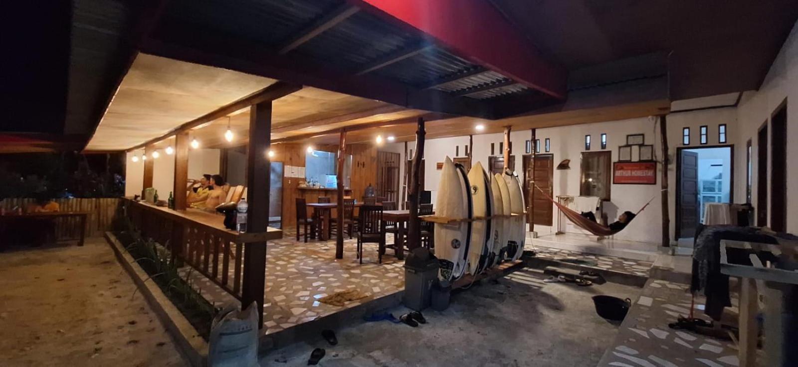 Tua Pejat Arthur Homestay Telescope Mentawai מראה חיצוני תמונה