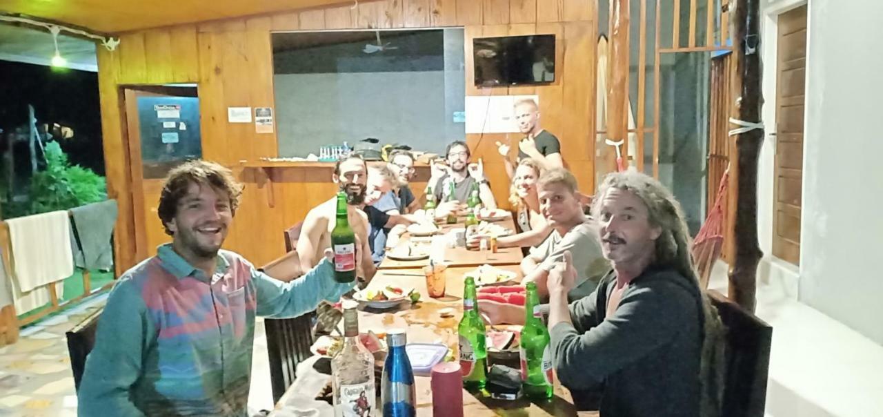 Tua Pejat Arthur Homestay Telescope Mentawai מראה חיצוני תמונה
