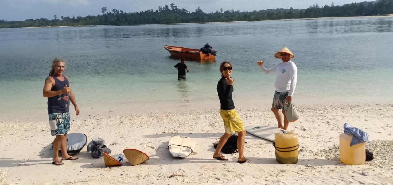 Tua Pejat Arthur Homestay Telescope Mentawai מראה חיצוני תמונה